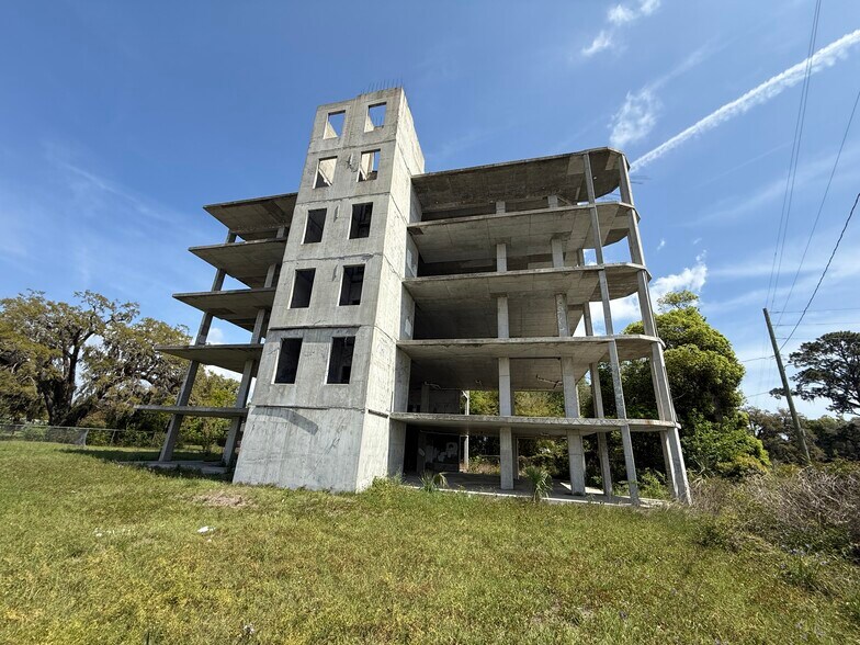 More Photos Of 2508 Newcastle St, Brunswick Apartments For Sale