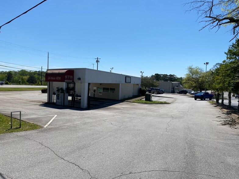 More Photos Of 1040 Bankhead Hwy, Carrollton Bank For Lease