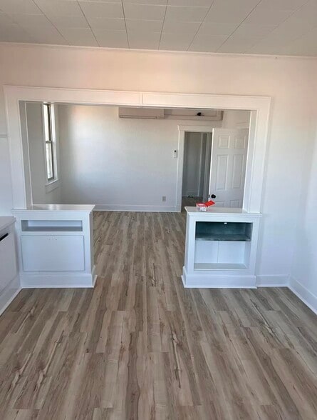 More Photos Of 2414 Granby St, Norfolk Flex For Sale