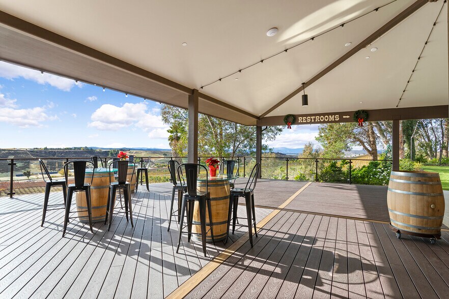 More Photos Of 40620 Calle Contento, Temecula Winery Vineyard For Sale