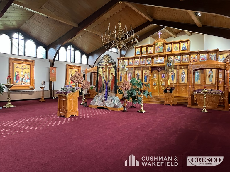 More Photos Of 30450 Lorain Rd, North Olmsted Religious Facility For Sale