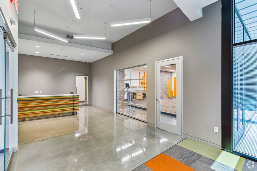 More Photos Of 5475 S Decatur Blvd, Las Vegas Research And Development For Lease