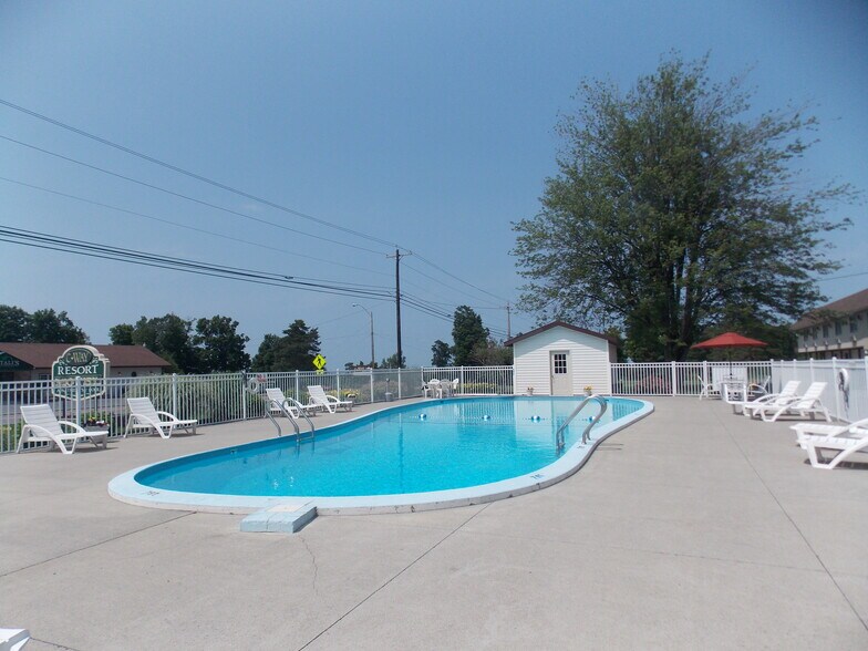 More Photos Of 37067 Nys Route 12, Clayton Hotel For Sale