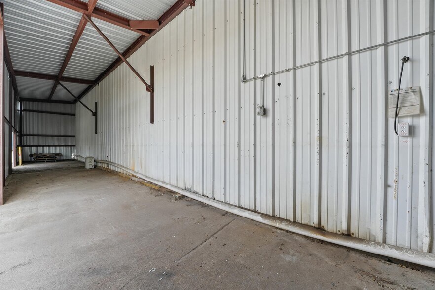 More Photos Of 12602 FM 529 Rd, Houston Manufacturing For Lease