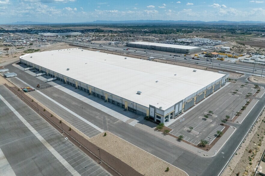 More Photos Of Gateway Blvd W, El Paso Unknown For Lease