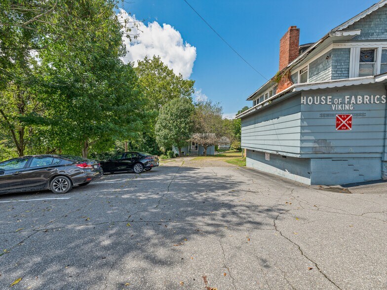 More Photos Of 210 Merrimon Ave, Asheville Land For Sale