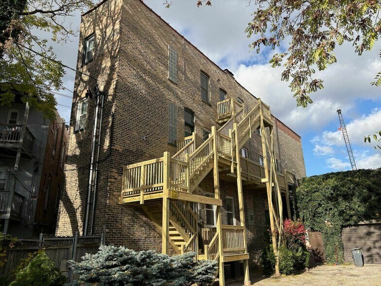 More Photos Of 3265 S Archer Ave, Chicago Apartments For Sale