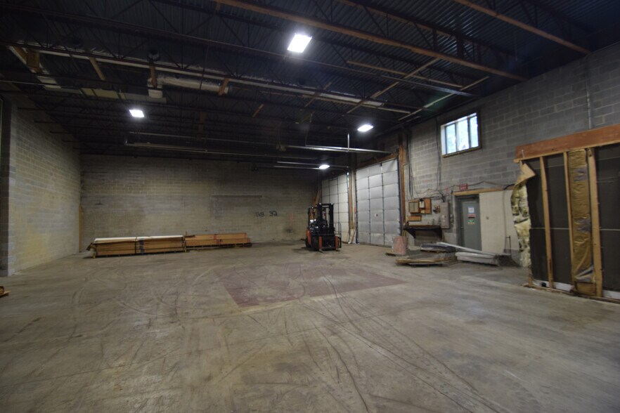 More Photos Of 5081 W Chester Pike, Newtown Square Warehouse For Sale