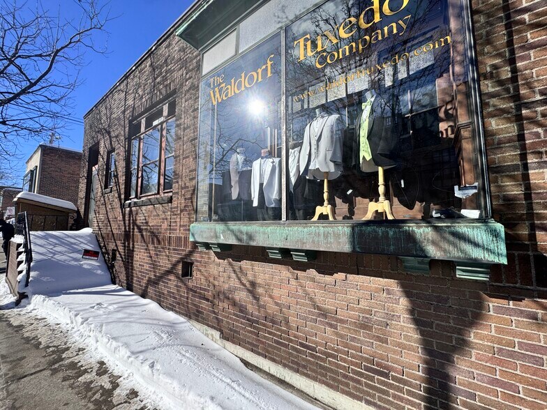 More Photos Of 204 Lancaster St, Albany Storefront Retail Residential For Sale