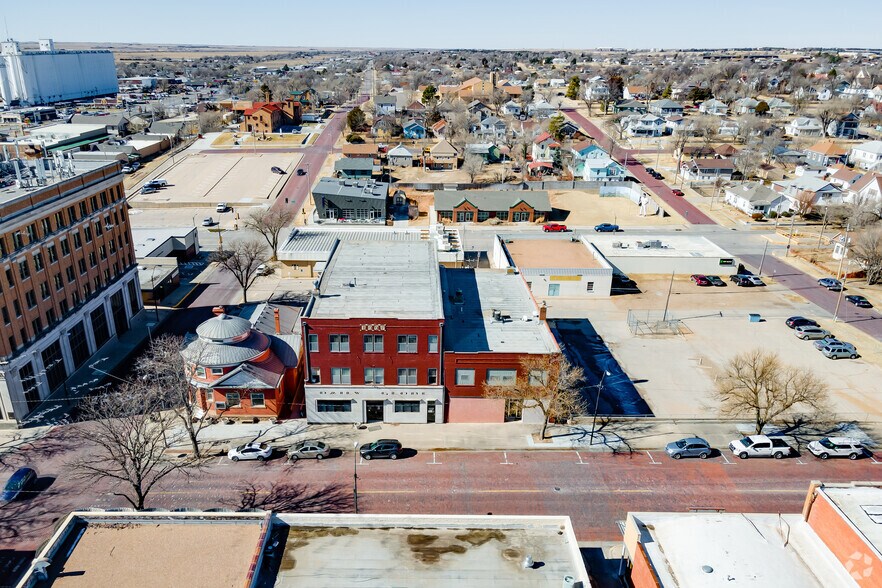 More Photos Of 705-709 N 2nd Ave, Dodge City Loft Creative Space For Lease