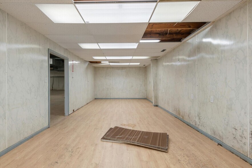 More Photos Of 1811-1813 Old Estill Springs Rd, Tullahoma Warehouse For Lease