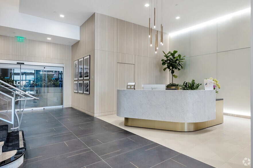 More Photos Of 10921 Wilshire Blvd, Los Angeles Medical For Lease