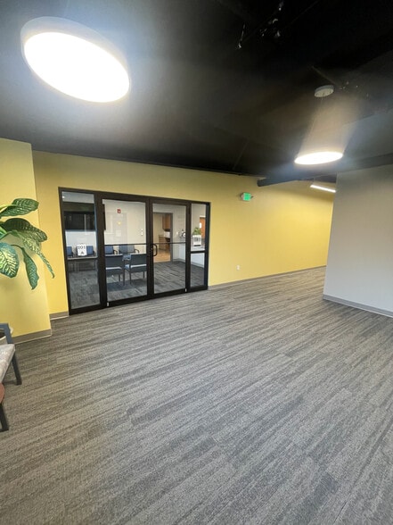 More Photos Of 7400 Holabird Ave, Baltimore Medical For Lease