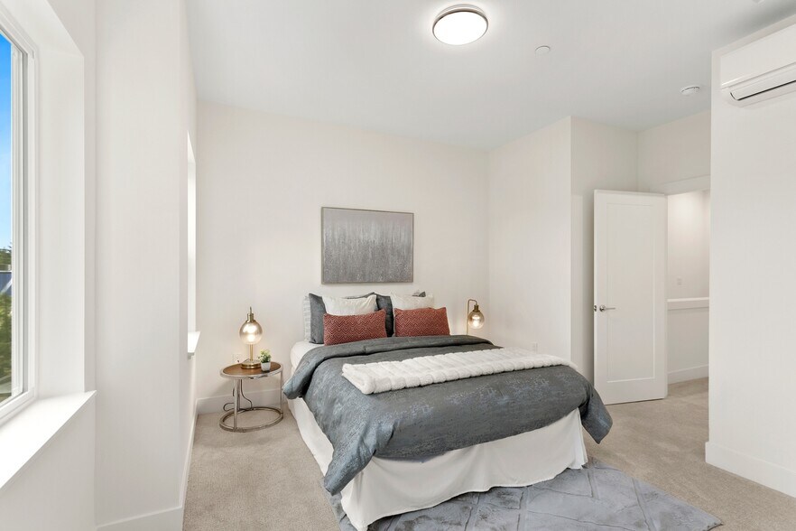 More Photos Of 117 Wells Ave S, Renton Apartments For Sale