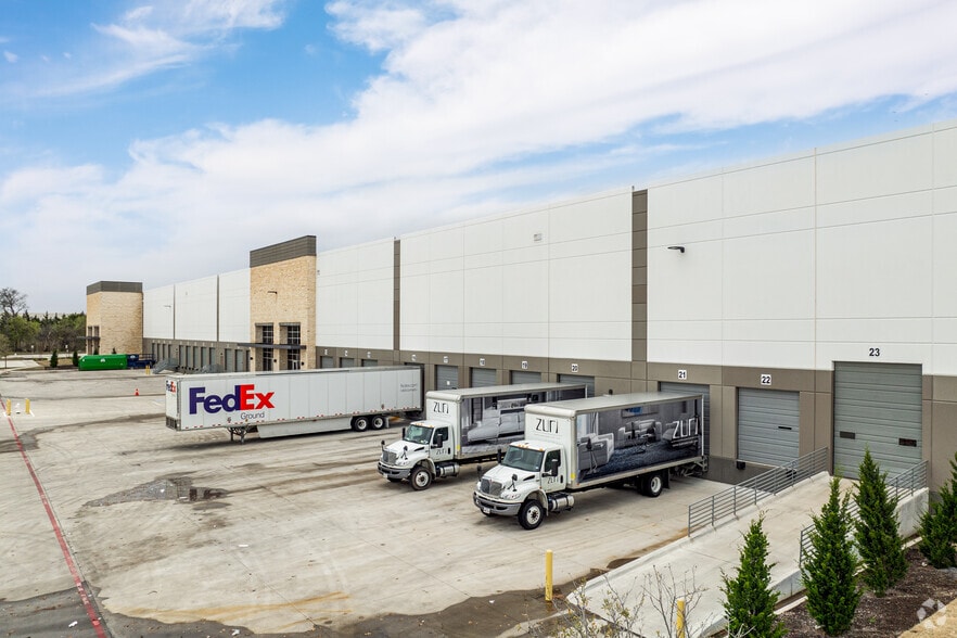 More Photos Of 601 Tittle Rd, Lewisville Warehouse For Lease