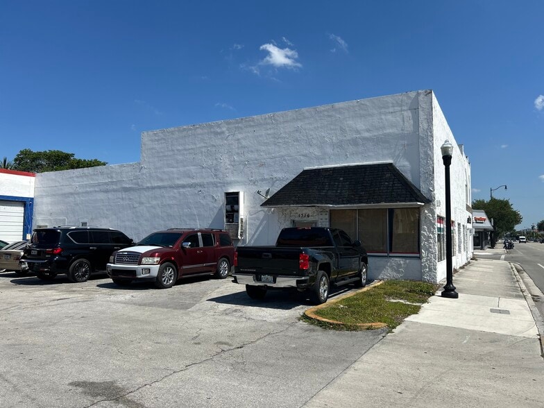 More Photos Of 1318 Federal Hwy, Hollywood Storefront For Lease