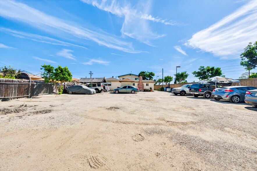 More Photos Of 15003 Larch Ave, Lawndale Apartments For Sale