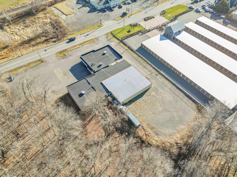 More Photos Of 253 Greenfield Rd, South Deerfield Auto Dealership For Sale