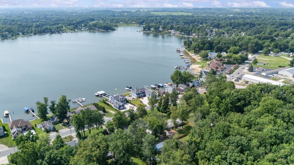More Photos Of 5358 Paw Paw Lake Rd, Coloma Apartments For Sale