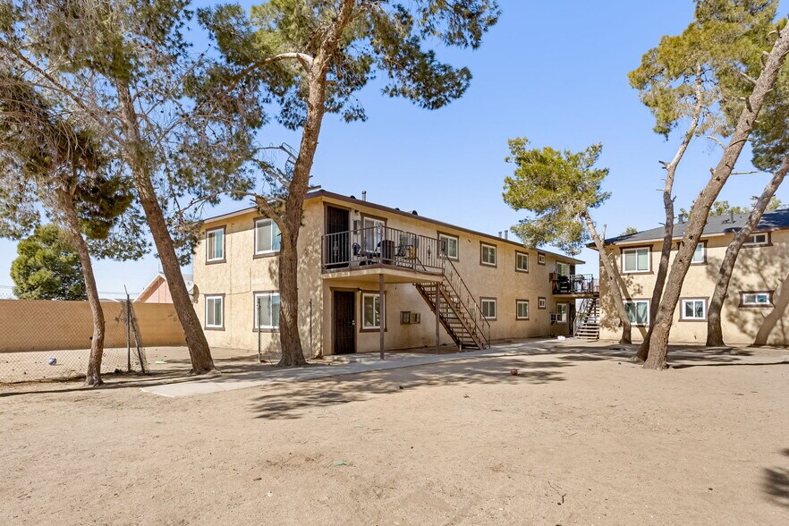 More Photos Of 11941 Lee Ave, Adelanto Apartments For Sale