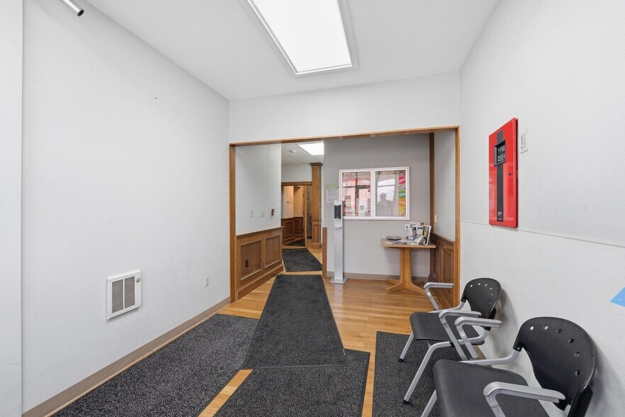 More Photos Of 88 N Sandusky St, Delaware Office For Lease