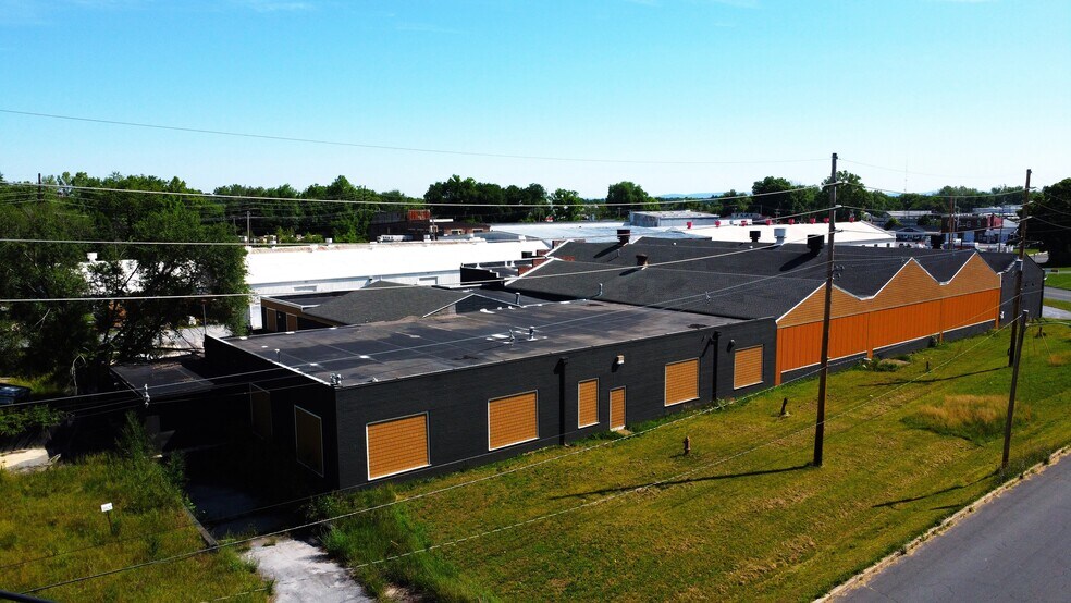 More Photos Of 700 E 1st St, Hagerstown Warehouse For Lease
