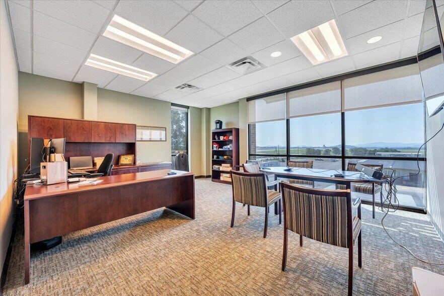 More Photos Of 5240 Valleypark Dr, Roanoke Office For Sale