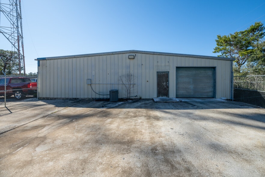 More Photos Of , Gulf Breeze Unknown For Sale