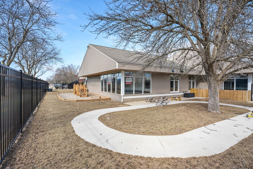 More Photos Of 7610 Mineral Point Rd, Madison Daycare Center For Lease
