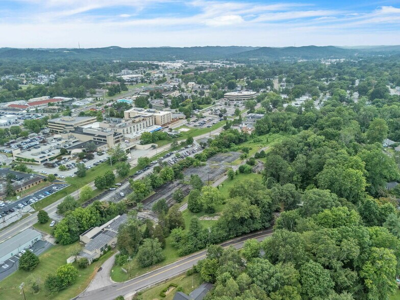 More Photos Of 203 Michigan Ave, Oak Ridge Land For Sale