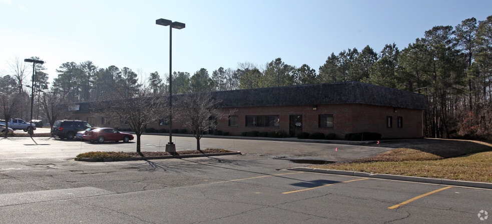 More Photos Of 21617 S Essex Dr, Lexington Park Office For Lease
