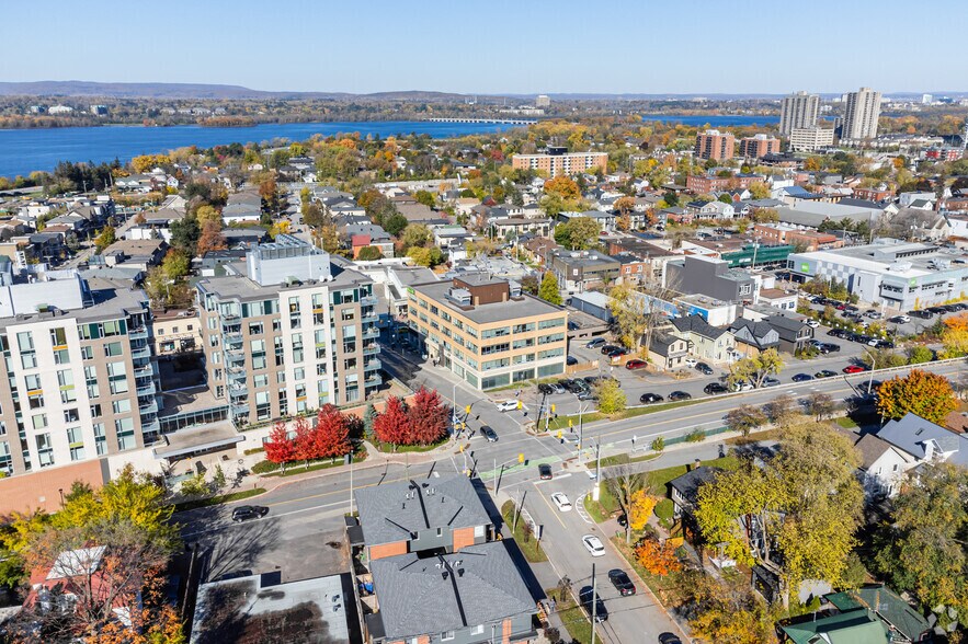 More Photos Of 411 Roosevelt Ave, Ottawa Office For Lease