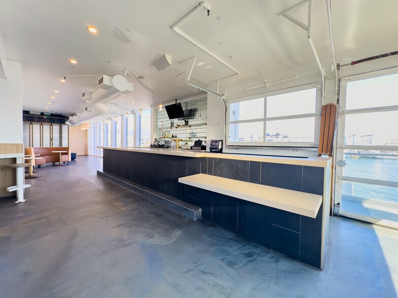 More Photos Of 2406 Newport Blvd, Newport Beach Restaurant For Lease