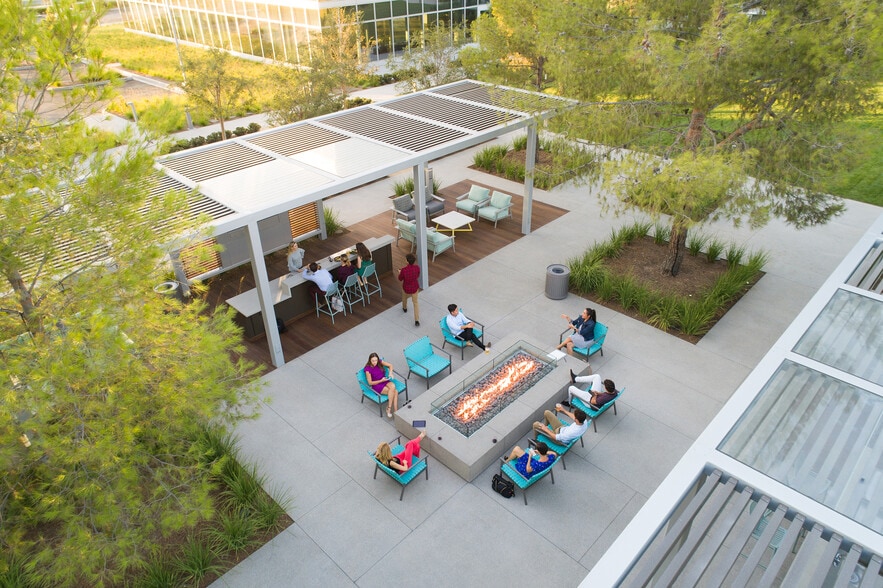 More Photos Of 500 Technology Dr, Irvine Office For Lease