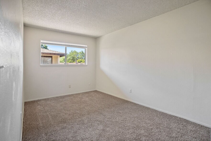 More Photos Of 3321 Santa Rosa Ct, Merced Apartments For Sale