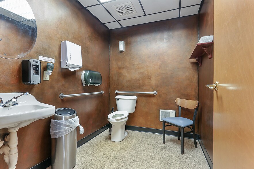 More Photos Of 1033 22nd St, Two Rivers Restaurant For Sale