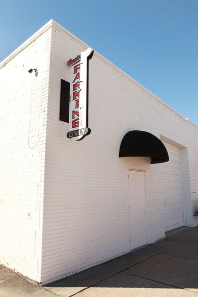 More Photos Of 416-420 E 2nd St, Tulsa Storefront Retail Office For Lease