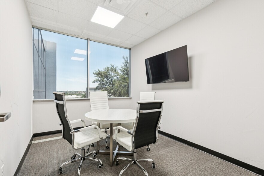 More Photos Of 4320 N Belt Line Rd, Irving Coworking Space
