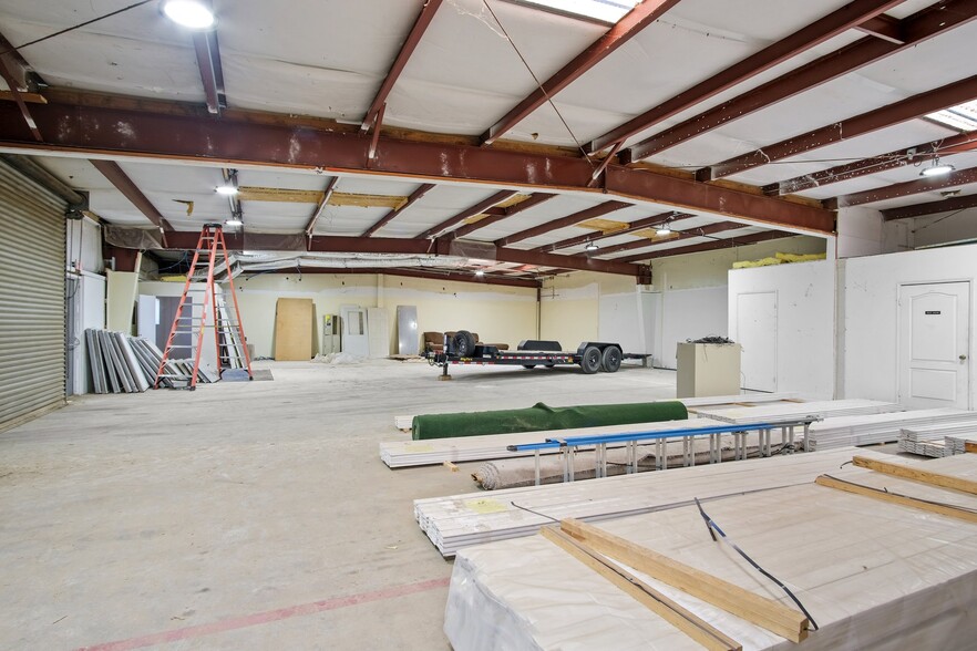 More Photos Of 460 Airpark Rd, Atwater Warehouse For Lease