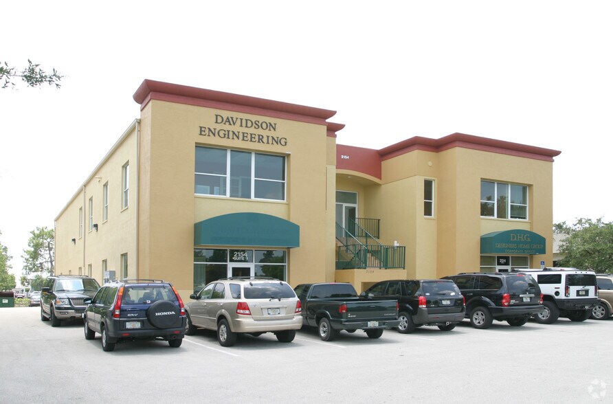 More Photos Of 2154 Trade Center Way, Naples Showroom For Sale