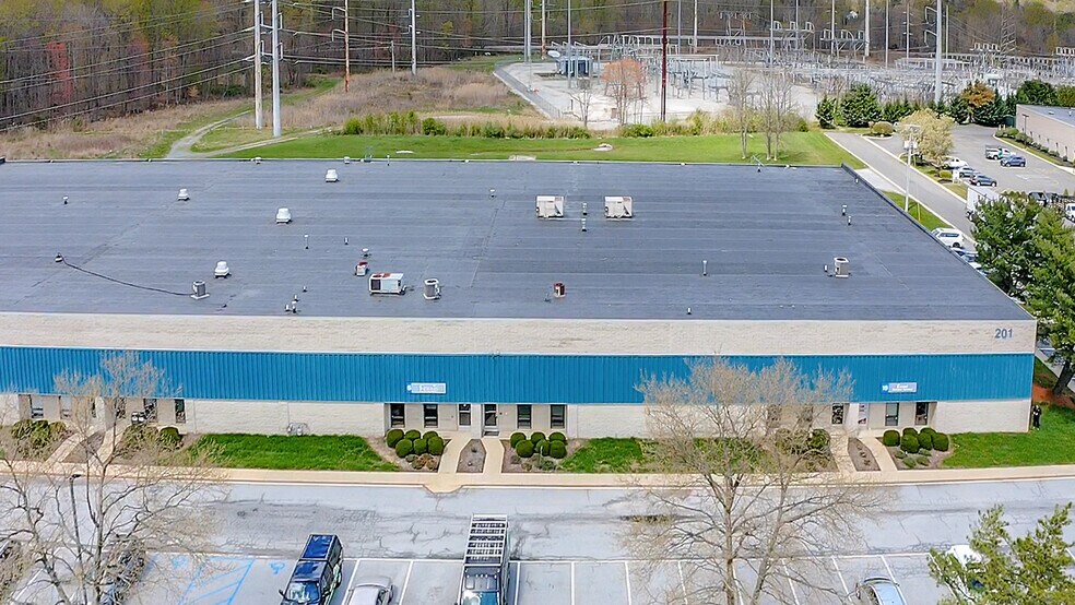 More Photos Of 201 Ruthar Dr, Newark Distribution For Lease