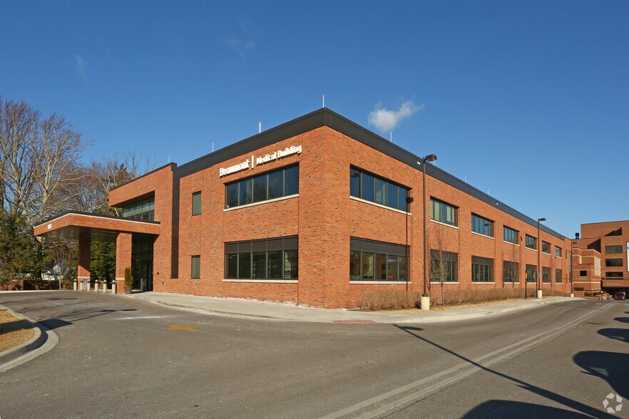 More Photos Of 16815 E Jefferson Ave, Grosse Pointe Medical For Lease