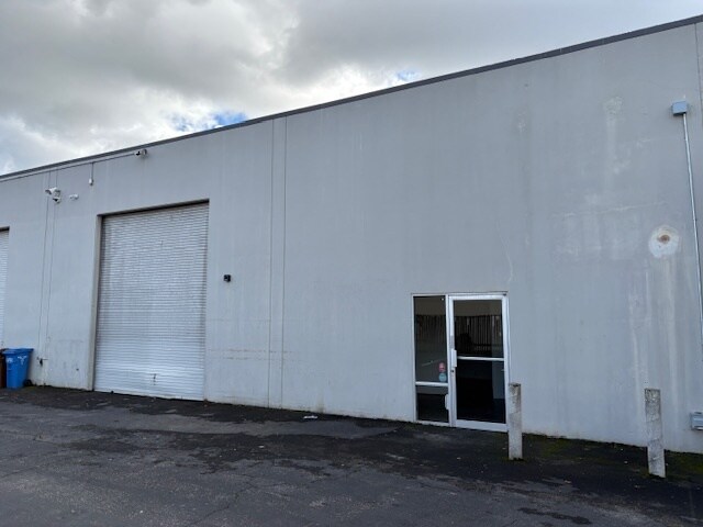 Primary Photo Of 20-24 Mark Dr, San Rafael Manufacturing For Lease
