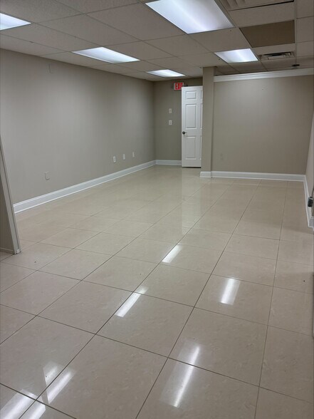 More Photos Of 20 Cambridge Dr, Matawan Medical For Lease