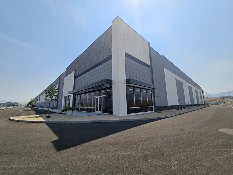 Primary Photo Of 500 Denmark Dr, Sparks Distribution For Lease