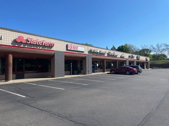 Primary Photo Of 10976-11032 Cedar Lake Rd, Minnetonka Freestanding For Lease