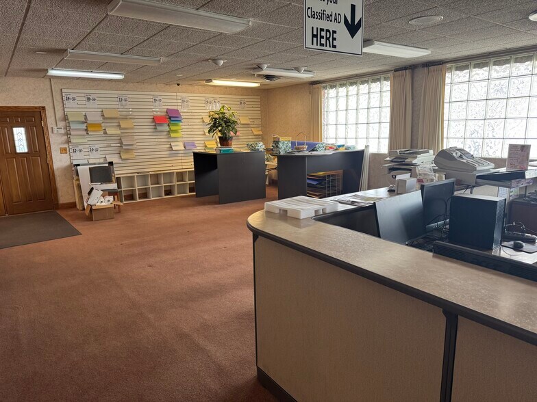 More Photos Of 221 W Main St, Burley Medical For Lease