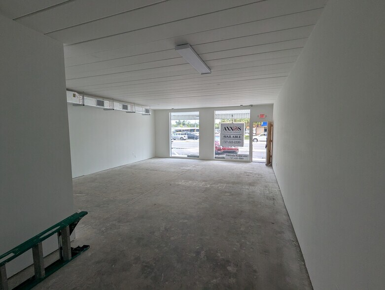 More Photos Of 6817 Central Ave, Saint Petersburg Storefront Retail Office For Lease