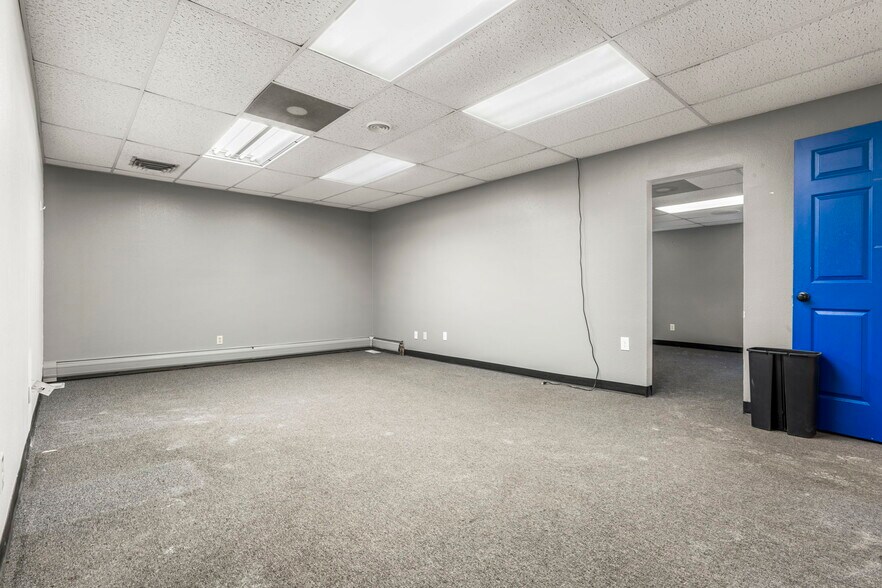 More Photos Of 495 S Federal Blvd, Denver Medical For Sale