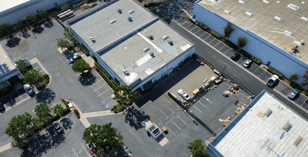 More Photos Of 2451 Pomona Rd, Corona Warehouse For Sale